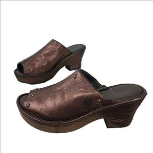 Born Metallic Slide Mule Sandal Size 9 Leather Studded Platform Bronze Peep Toe